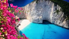 Upea tunnelma, mutta ilman turistimassoja: 8 kreikkalaista saarta, joiden vuoksi kannattaa matkustaa hieman pidemmälle